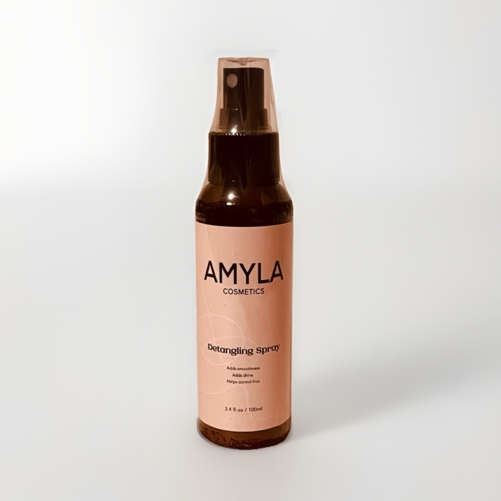 AMYLA Cosmetics Peach Detangling Spray NEW 3.5 Fl Oz  Smooth Shine Control Frizz